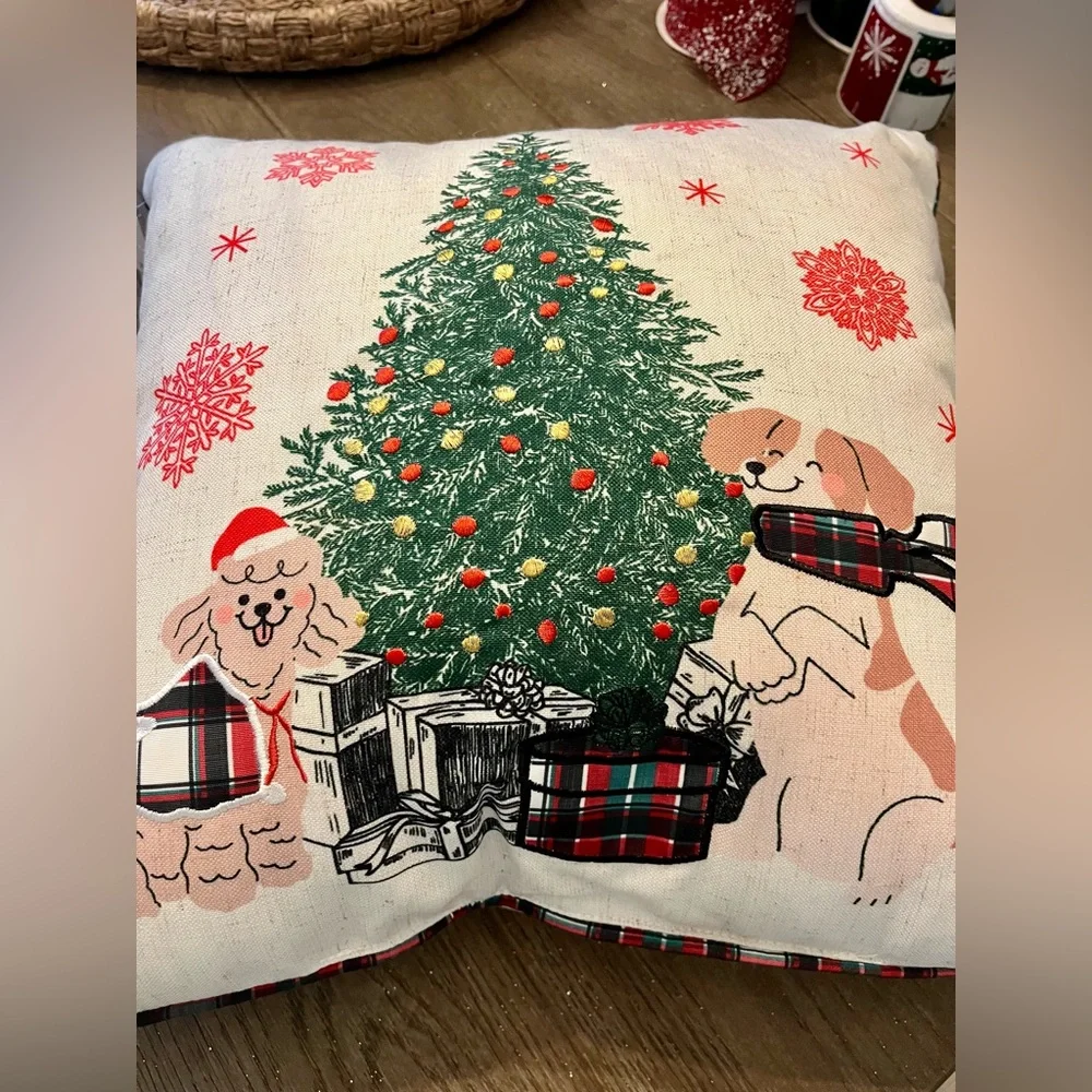 NWT! Embroidered Decorative Christmas Pillow!